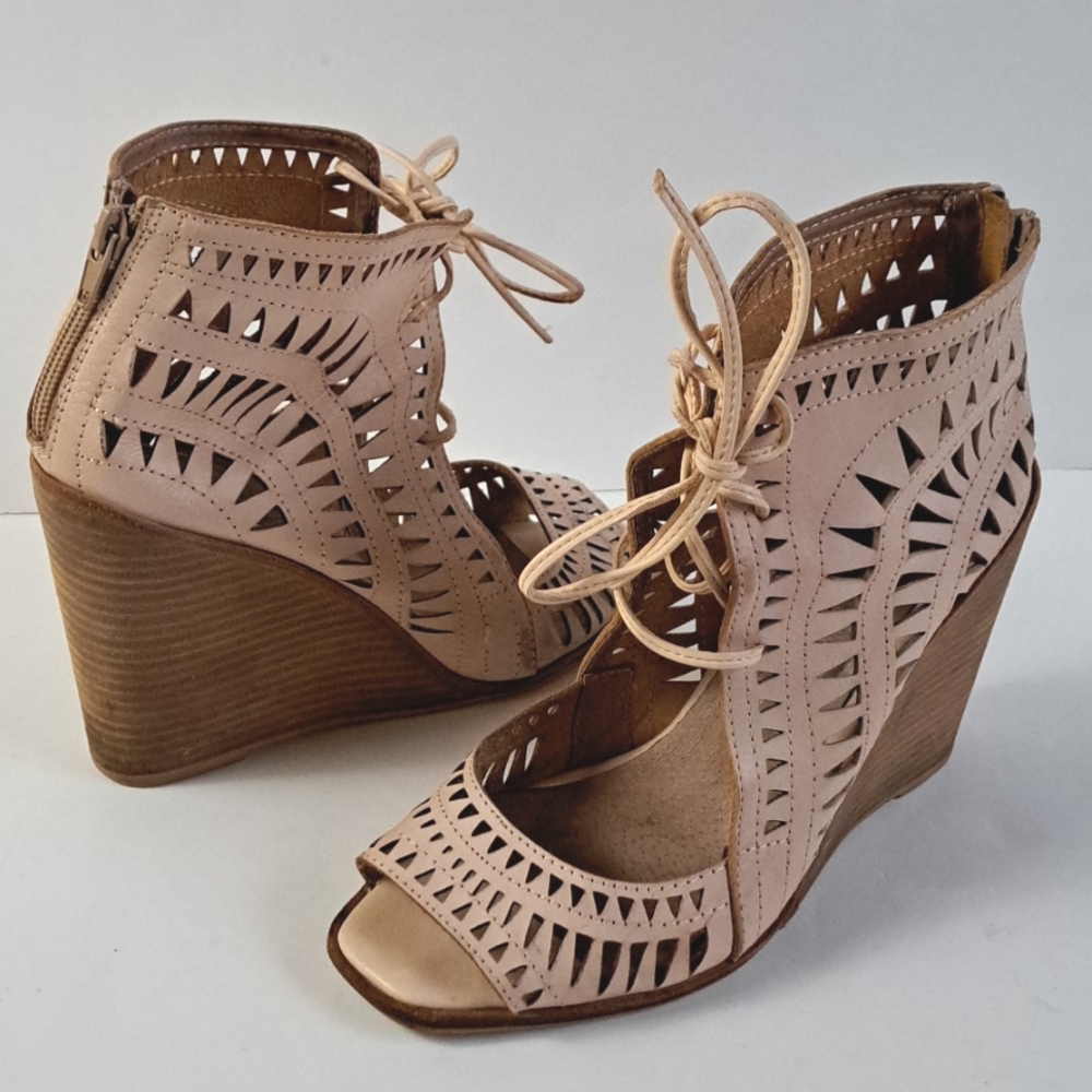 Jeffrey Campbell Rodillo Serena wedge heel laser cut leather open toe sz…
